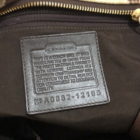 Coach purse - Picture 2 of 4